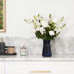 8 Ways Flowers Brighten Your Space, Girlfriend! 